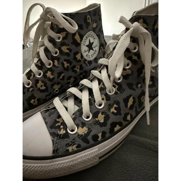 Converse Chuck Taylor All Star High Top Leopard Print Women’s 9 - Picture 4 of 8